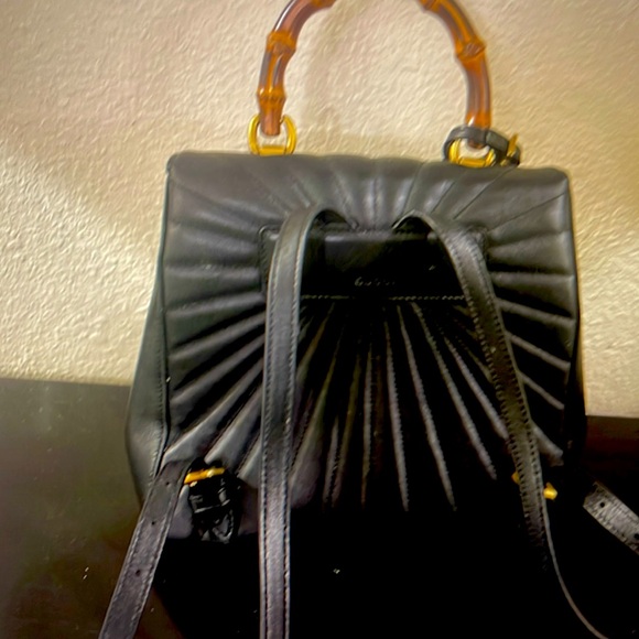 GUCCI BLK, Bk Pk with strap to wear on shoulder, Pearl bee clasp $3,150 now$1164 - Picture 2 of 5